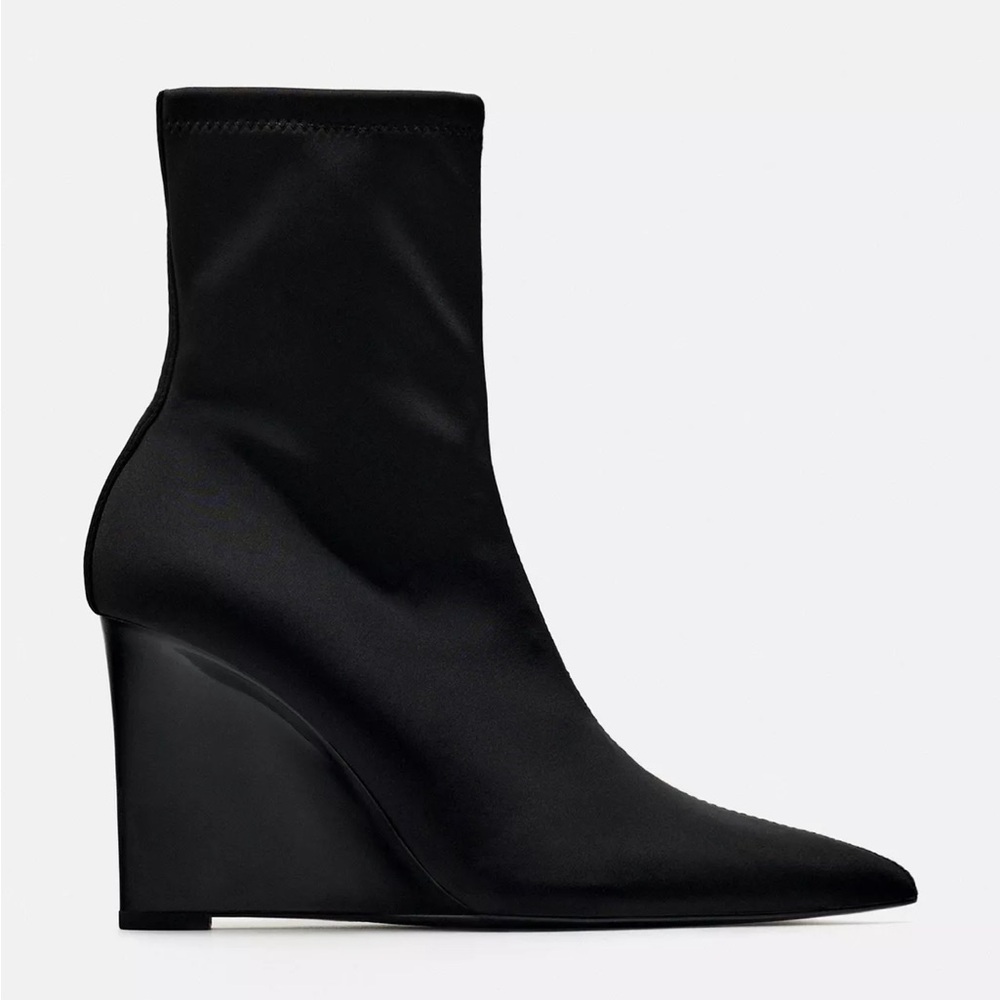 Zara Stretch wedge ankle boot 7 1/2